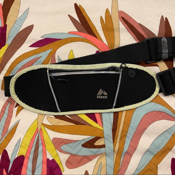 FANNY BAG FOR EXERCISE - Picture 2 of 3